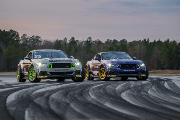 2017-RTR-Motorsports-Vaughn-Gittin-Jr-testing-9